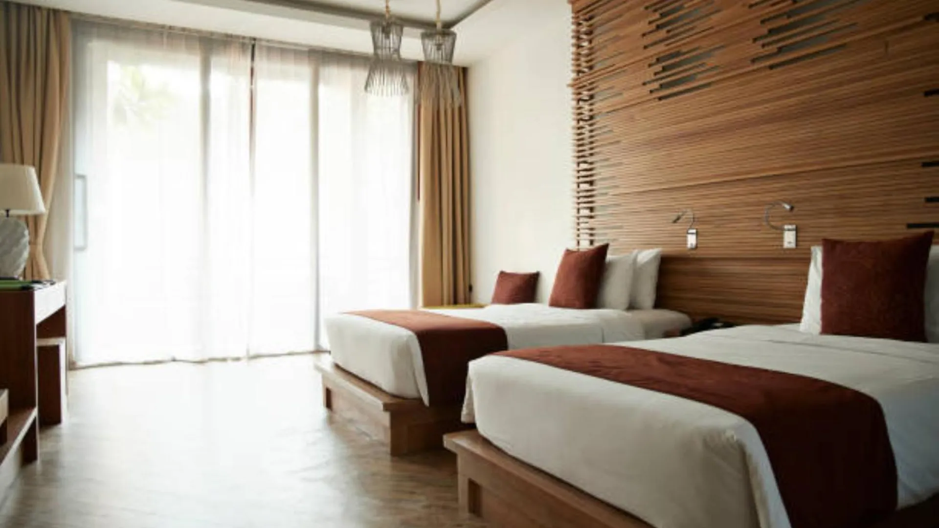 The Empire Grand Near International Airport Hotel New Delhi 4*,